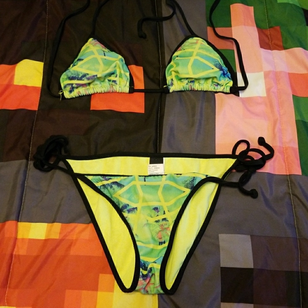 Hurley Bikini Set - image 1